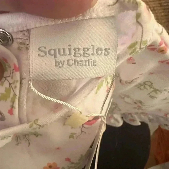 0/3 month gown - Picture 2 of 5